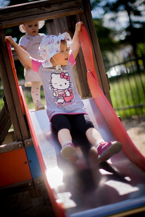 Lars Laj Детски площадки, Пързалки